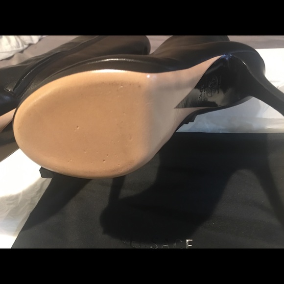 NWT Knee high Versace boots - Picture 3 of 6